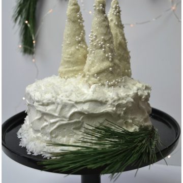 WINTER WHITE CAKE