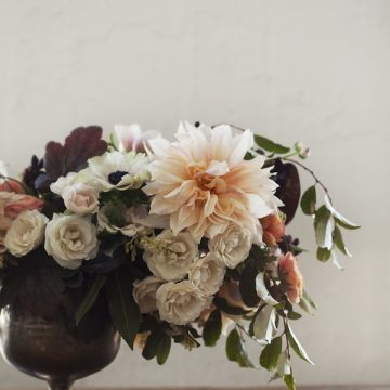 BEAUTIFUL SEASONAL FLOWER ARRANGEMENTS FOR YOUR TABLESCAPE