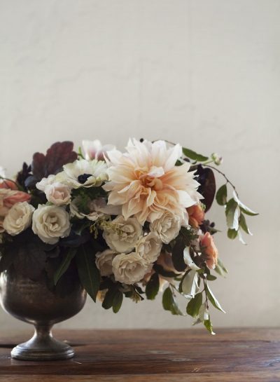 Inspiration: SEASONAL FLOWER ARRANGEMENTS FOR YOUR FALL TABLESCAPE