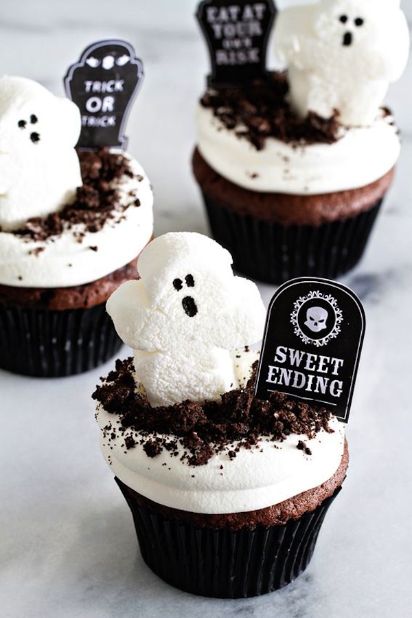 5 Adorable Halloween Ghost Cupcakes