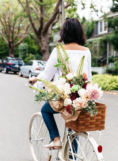 Inspiration: BICYCLES & FLOWERS, SIGNS OF SPRING!