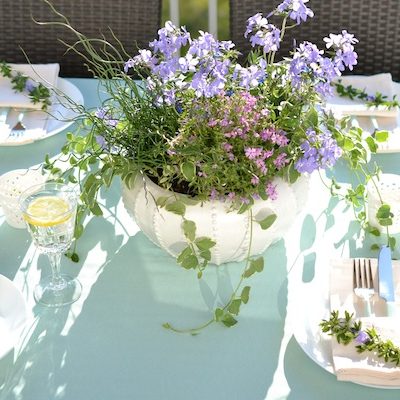 A Spring Tablescape Perfect for Al fresco Dining