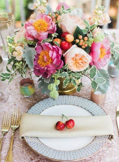 5 WAYS TO INCORPORATE FRUIT TO YOUR OUTDOOR TABLE SETTING