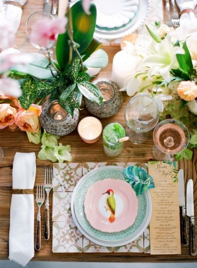 Entertaining: 5 TROPICAL TABLESCAPES TO INSPIRE YOUR NEXT OUTDOOR SUMMER PARTY