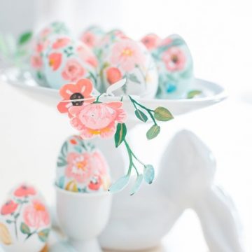 BEAUTIFUL FLORAL DECORATED EASTER EGGS TO DRESS YOUR TABLE WITH