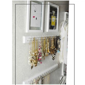 JEWELRY ORGANIZER WALL DISPLAY IDEA