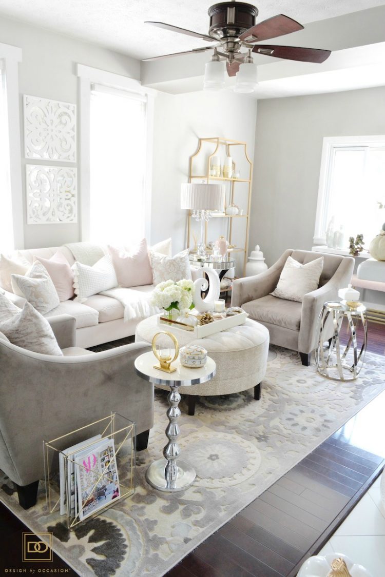 WELCOME TO MY EARLY FALL HOME TOUR: HOW I ADDED SEASONAL FALL TOUCHES IN THE LIVING ROOM