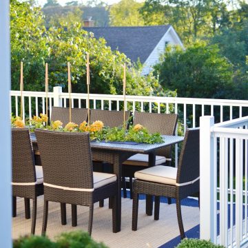 OUTDOOR LIVING SPACE INSPIRATION: HOW I TRANSITIONED OUR DECK FOR FALL