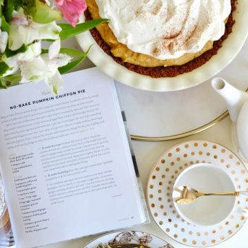 SUBSTITUTE YOUR PUMPKIN PIE THIS THANKSGIVING FOR THIS CREAMY NO-BAKE PUMPKIN CHIFFON PIE RECIPE