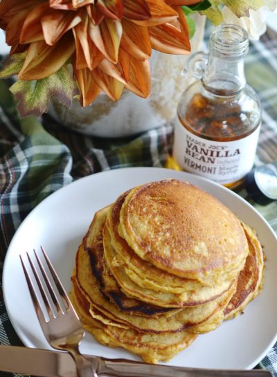 A MUST TRY BREAKFAST TO ENJOY THIS FALL SEASON: TRADER JOE'S PUMPKIN & WAFFLE MIX AND VANILLA INFUSED MAPLE SYRUP