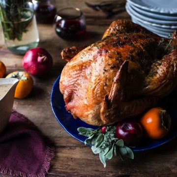 HOSTING THANKSGIVING? TRY THIS DINNER MENU IDEA