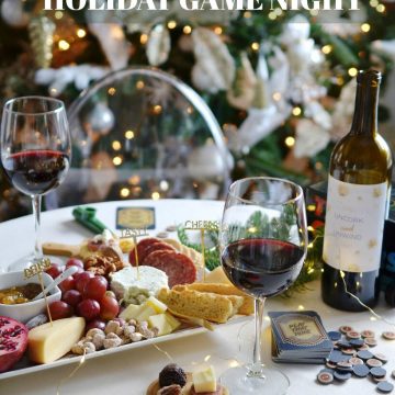 TIPS FOR A COUPLES HOLIDAY GAME NIGHT