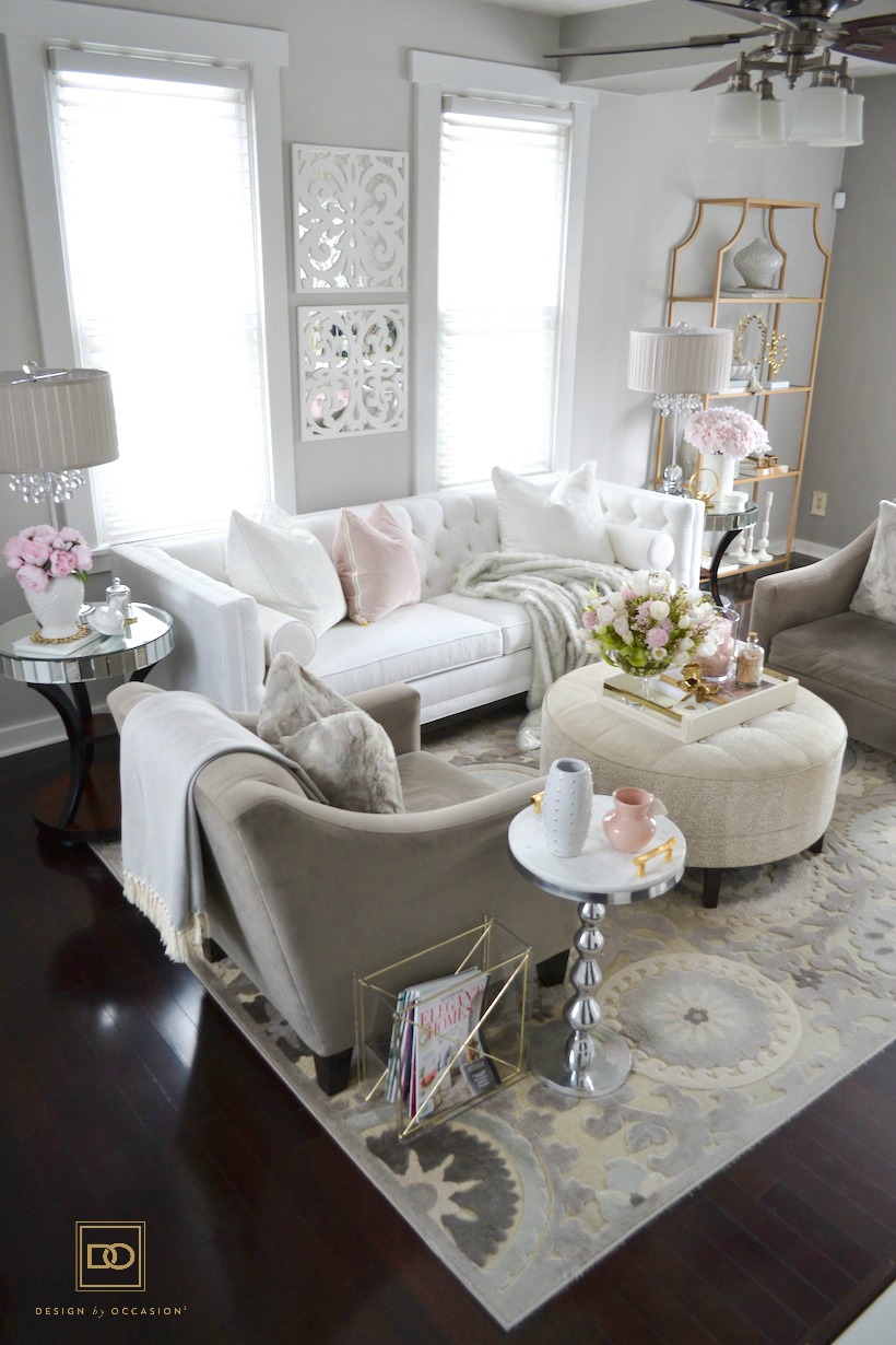 HOW TO DRESS YOUR HOME THIS VALENTINE'S WITH A DOSE OF PINK, FLORALS + HEART DECOR