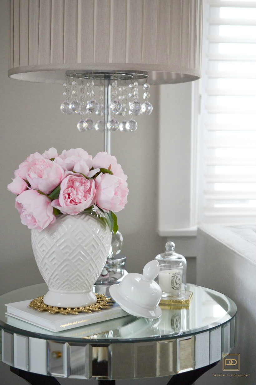 HOW TO DRESS YOUR HOME THIS VALENTINE'S WITH A DOSE OF PINK, FLORALS + HEART DECOR