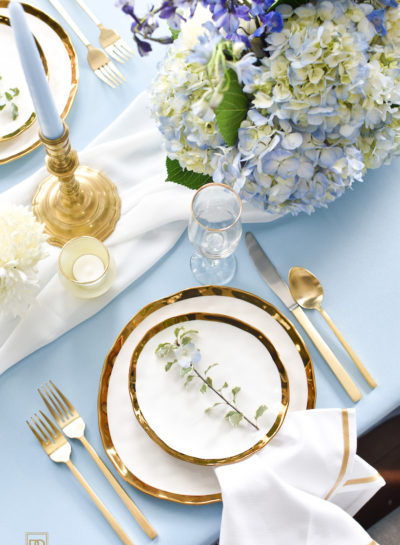 A SPRING TABLESCAPE  THAT CAN EASILY TRANSITION INTO AN EASTER ONE