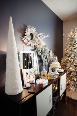 DESIGN BY OCCASION HOLIDAY HOME TOUR {PART 1}: SNOWY WHITE DINING ROOM