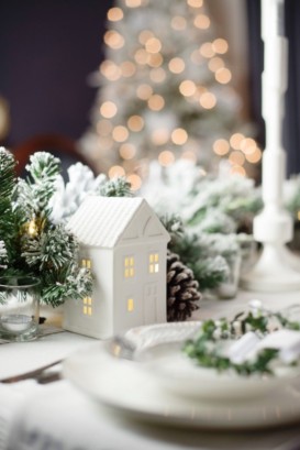 DESIGN BY OCCASION HOLIDAY HOME TOUR {PART 1}: SNOWY WHITE DINING ROOM