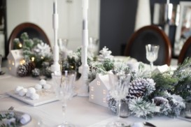 DESIGN BY OCCASION HOLIDAY HOME TOUR {PART 1}: SNOWY WHITE DINING ROOM