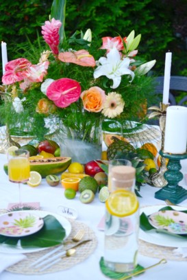 A TROPICAL THEMED SUMMER DINNER PARTY