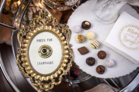 CHRISTMAS HOME TOUR: DINING ROOM SNEAK PEEK