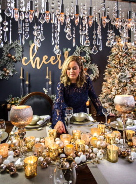 CHRISTMAS HOME TOUR: A GILDED DINING ROOM GLOWING IN COPPER & GOLD